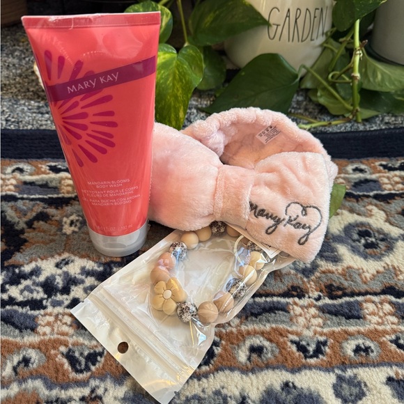 Mary Kay Other - Mary Kay